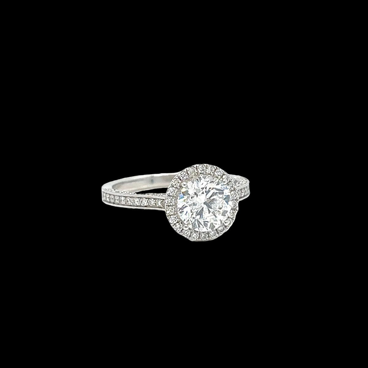Round Brilliant Lab Diamond Halo Ring