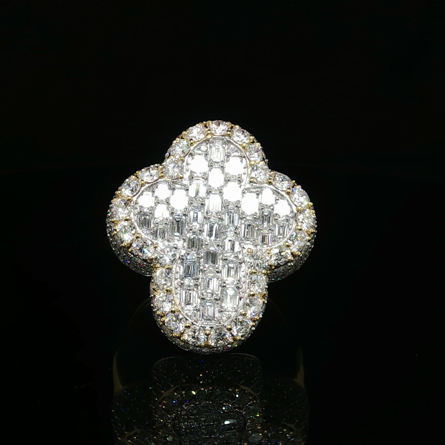 Diamond Men’s Cross Ring Lab 6 CT