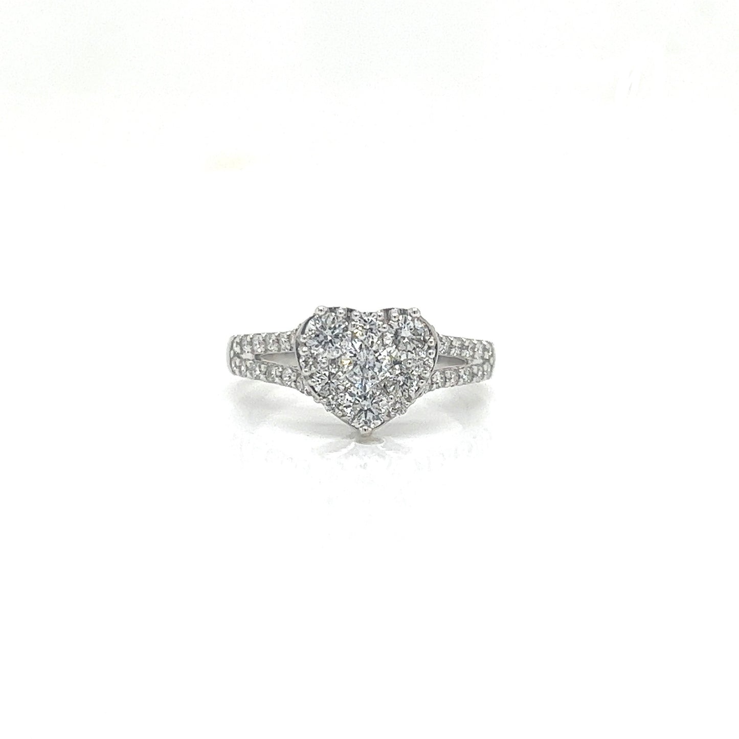1.5CT Heart-Set Diamond Ring