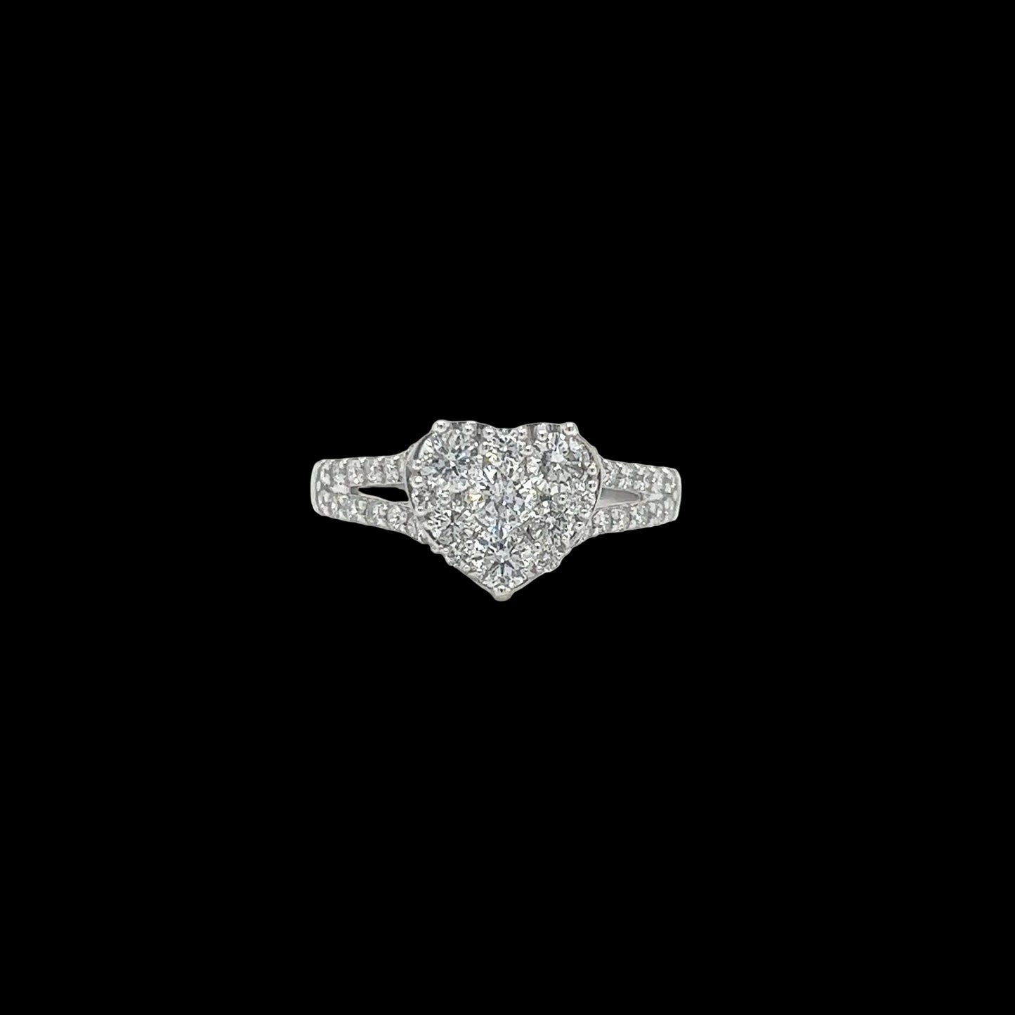 1.5CT Heart-Set Diamond Ring