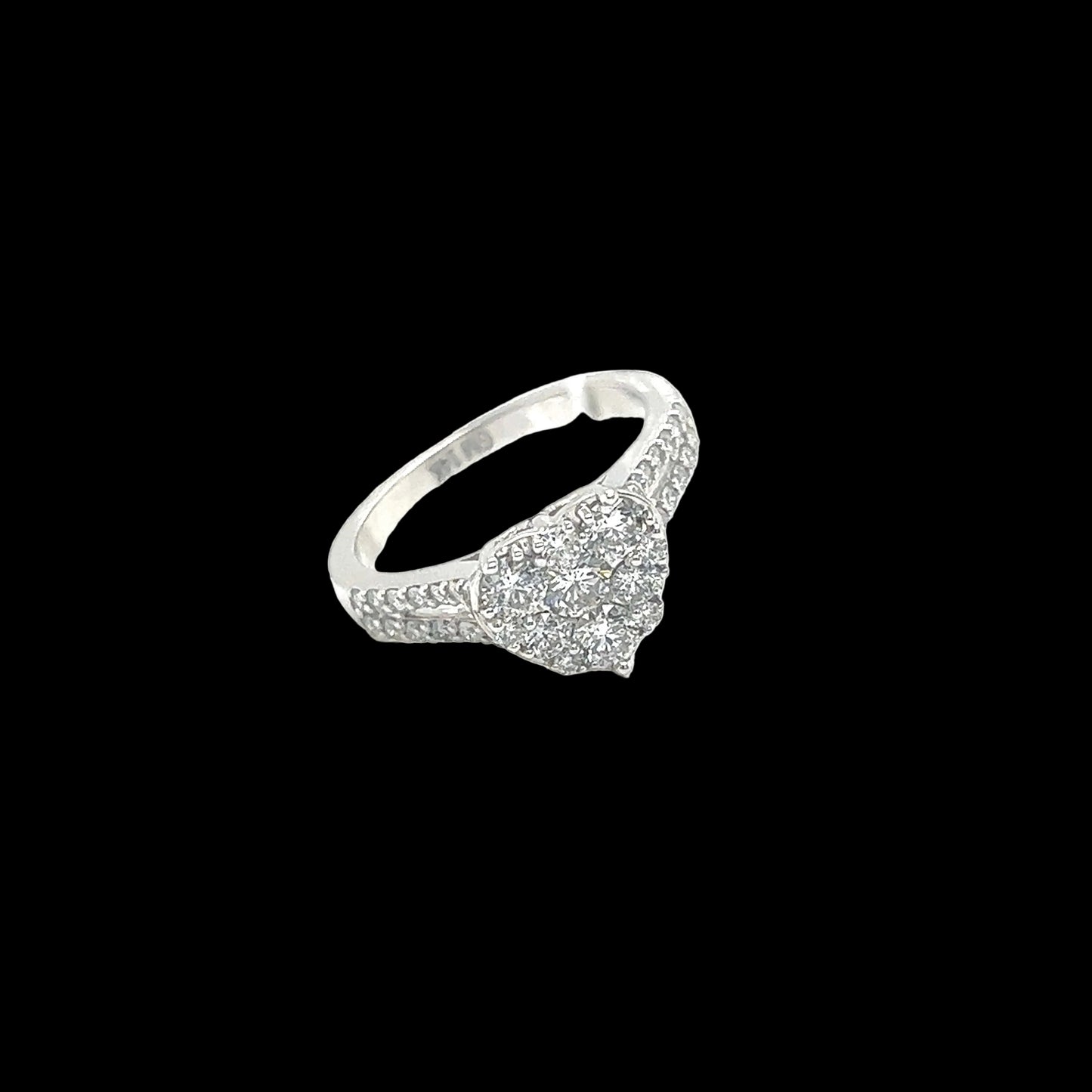 1.5CT Heart-Set Diamond Ring