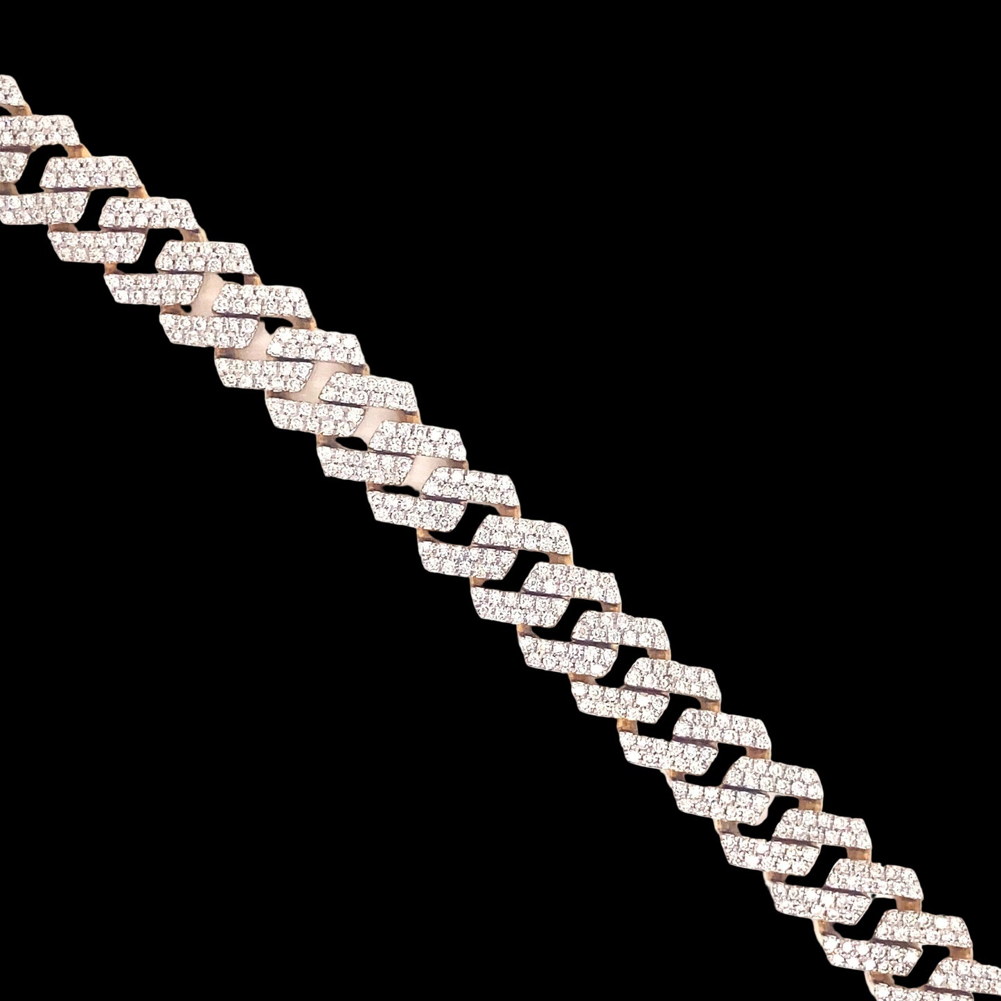 Elegant Mens Diamond Cuban Link Chain in 14k Gold