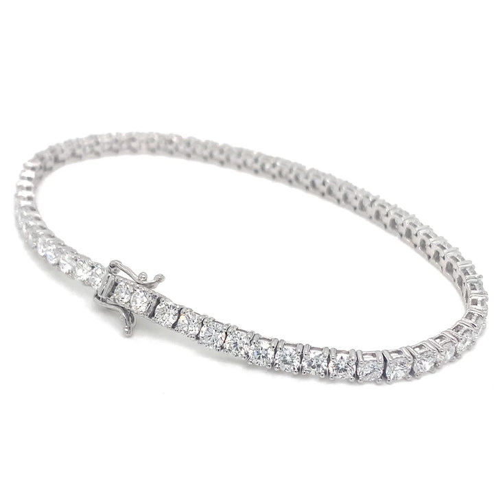 11 Pointer Lab Diamond Tennis Bracelet