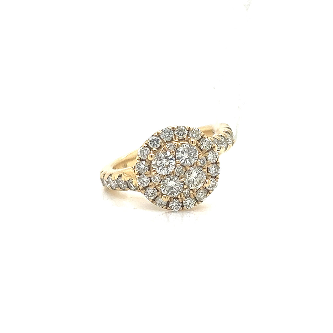 Circular Diamond Engagement Ring