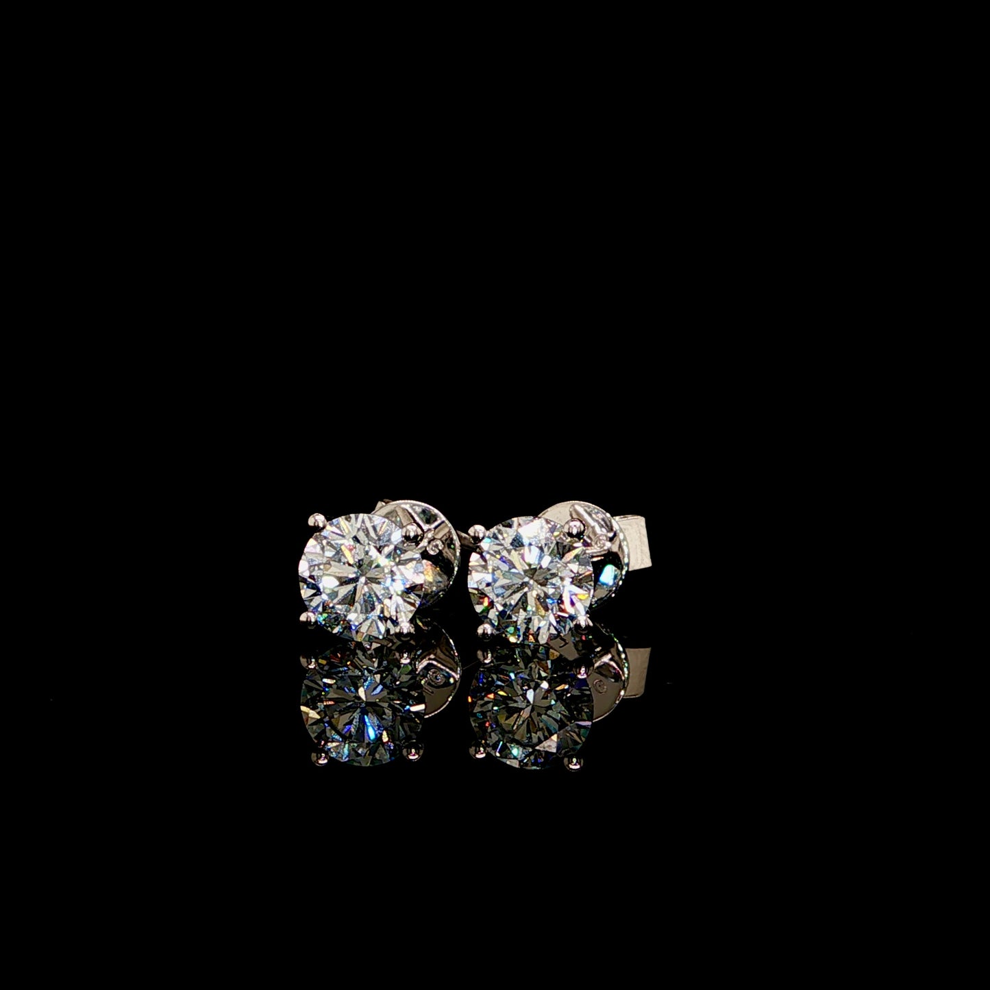 10Kt 2CT Lab Diamond Studs