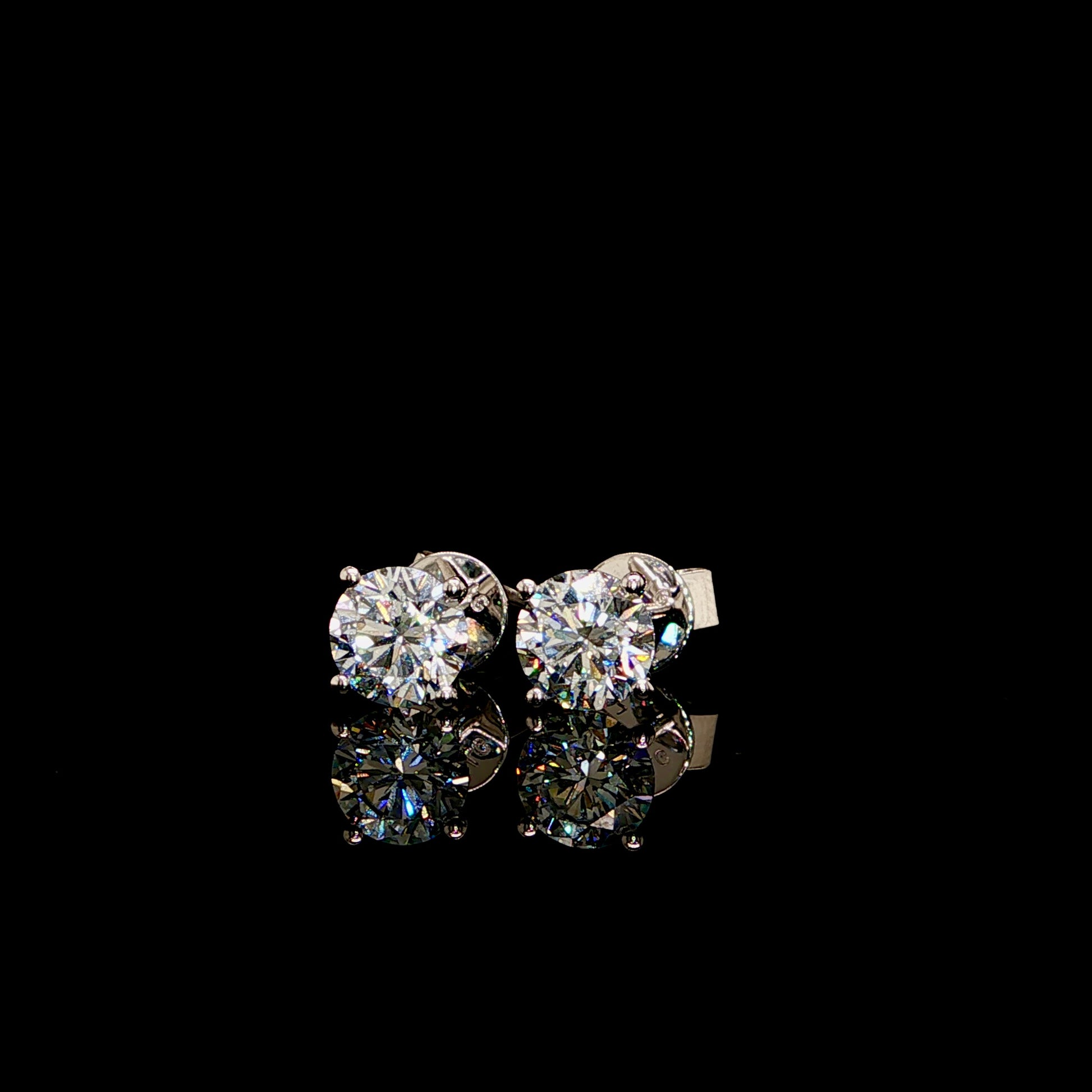 10Kt 2CT Lab Diamond Studs