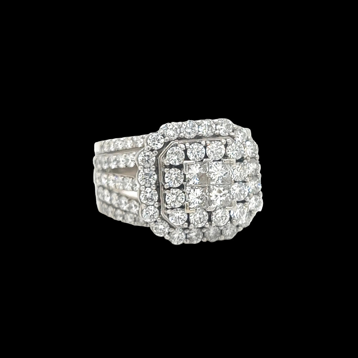 Cushion Princess Cut Diamond Ring