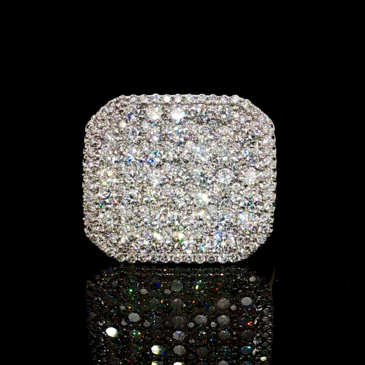 Diamond Pavé Ring in White Gold