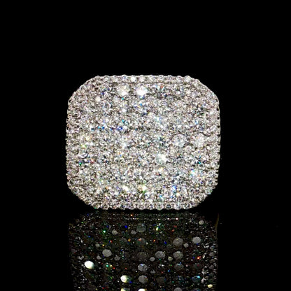 Diamond Pavé Ring in White Gold