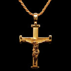 Crucified Jesus Pendant 18K