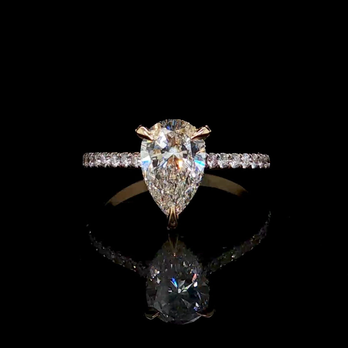2CT Pear Cut Diamond Engagement Ring with Pavé Band