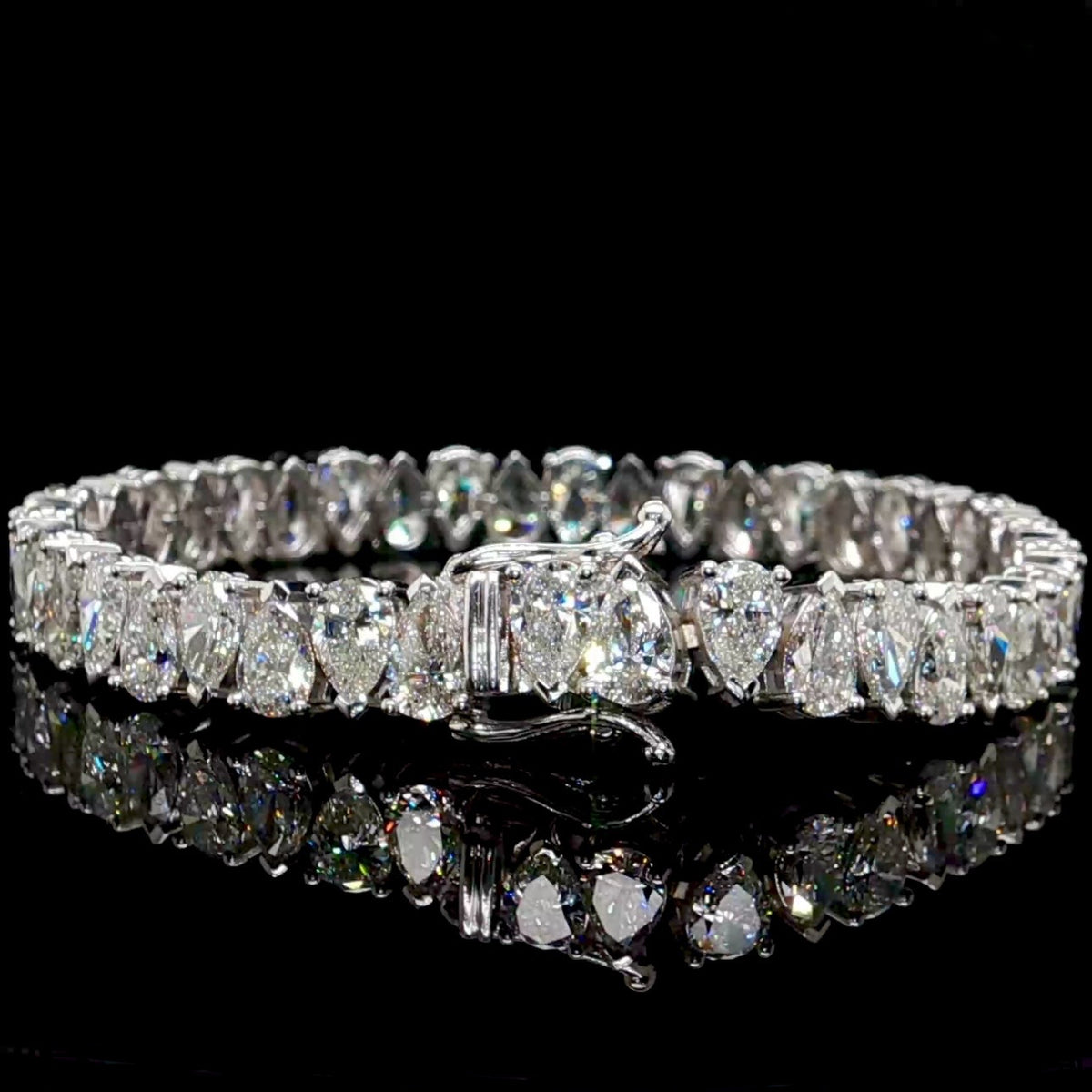 Alternating Pear Cut Lab Diamond Tennis Bracelet