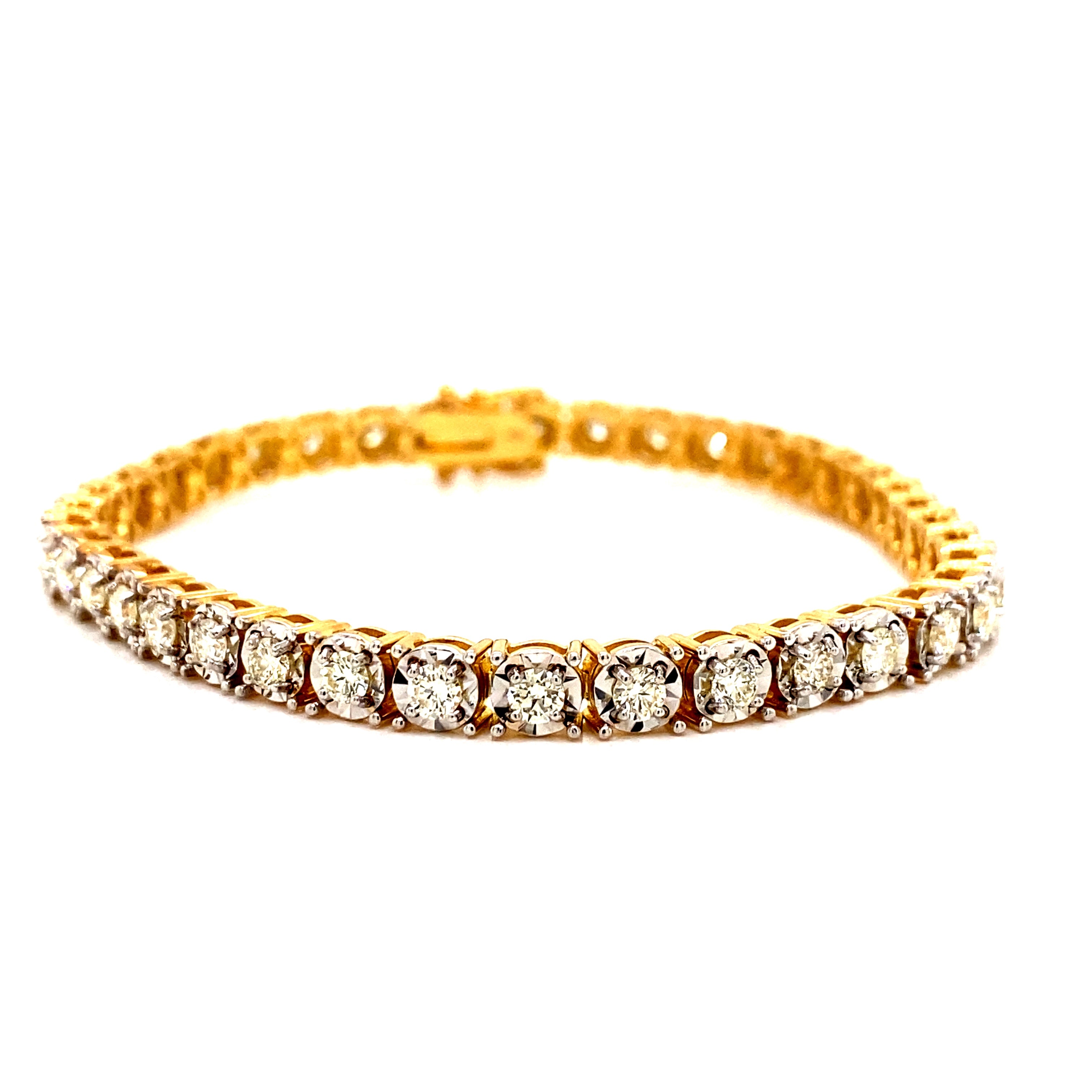 Shop Manhattan Illusion Setting Diamond Tennis Bracelet in 18K White Gold  Online