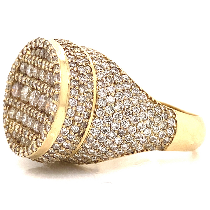 Diamond Studded Ring in 14K