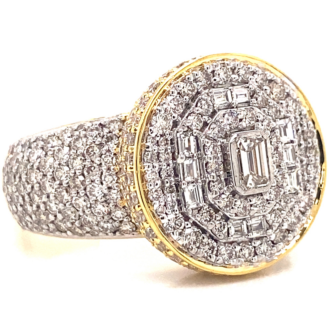 Baguette and Round Diamond Ring in 14k Gold