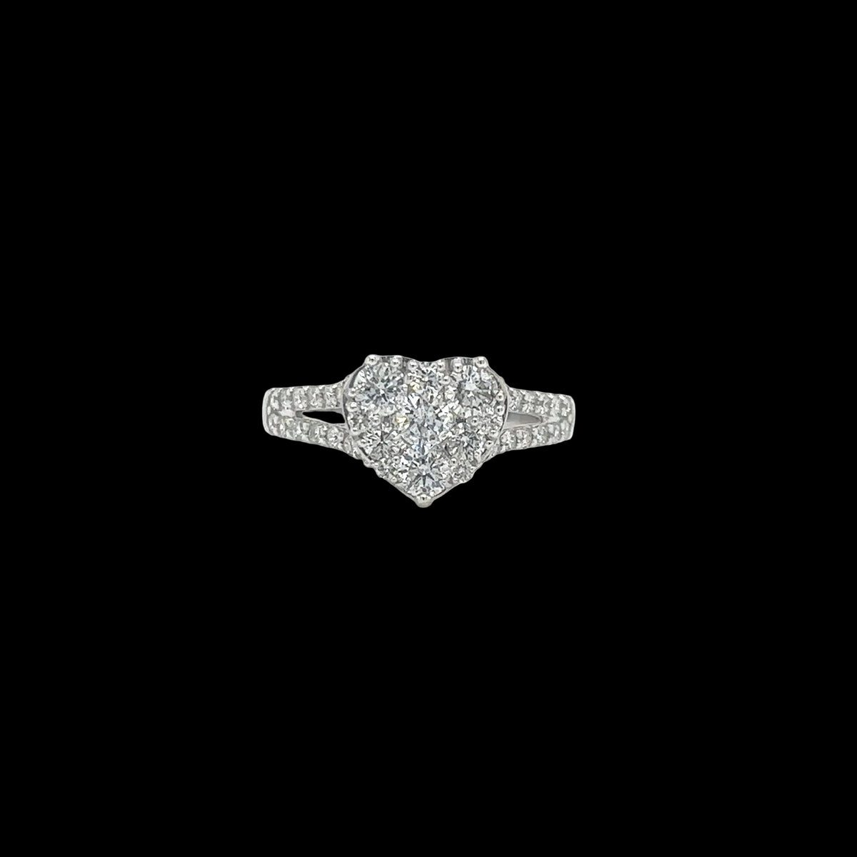 1.5CT Heart-Set Diamond Ring