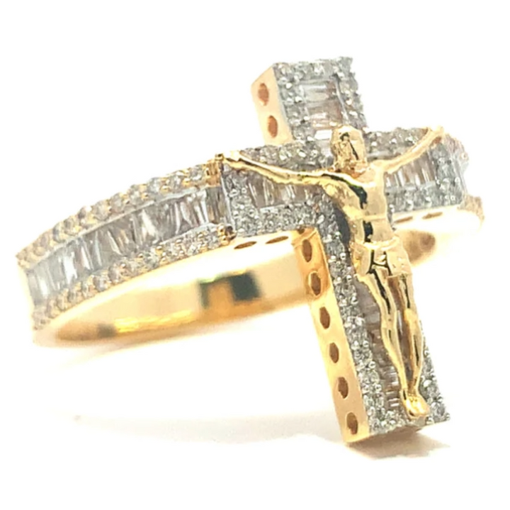 Medium Crucifix Ring