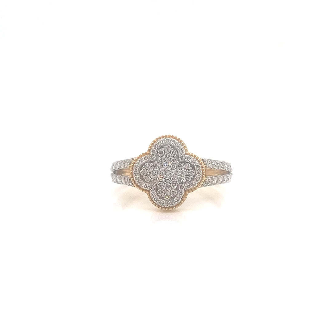 Soltaire Clover Diamond Ring