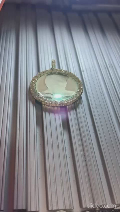 Single Row Diamond Circle Photo Pendant