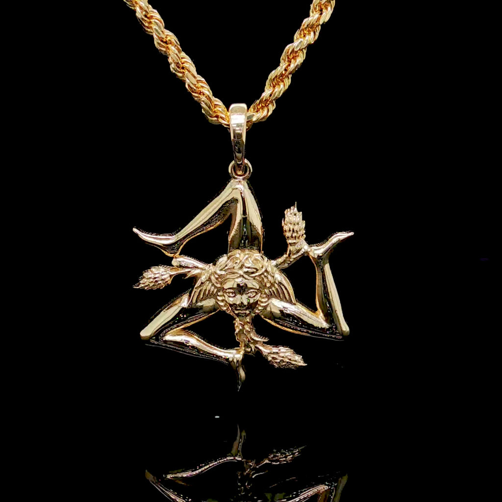 Sicily Trinacria Pendant In 14Kt Gold