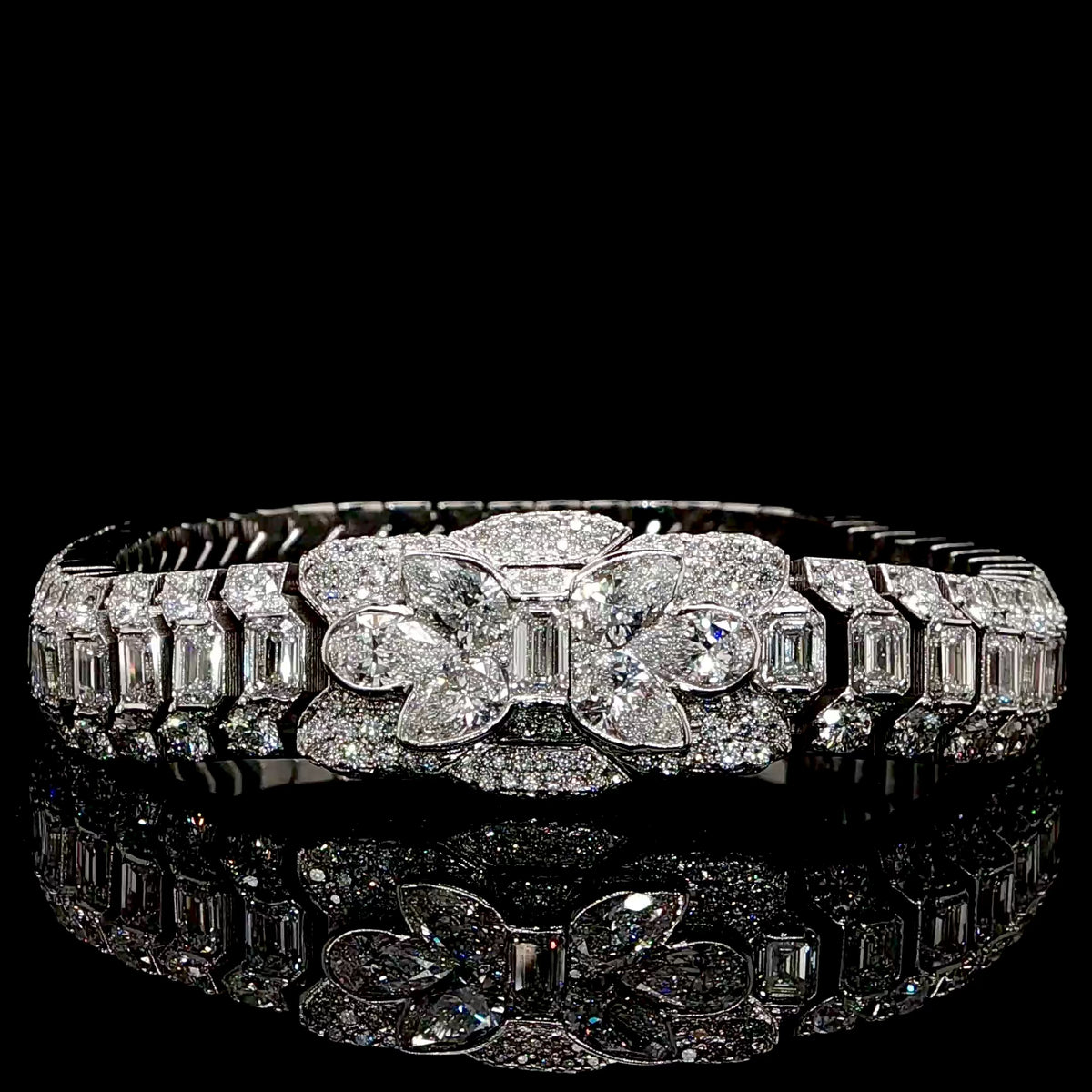 Mens Diamond Bracelet Cobra
