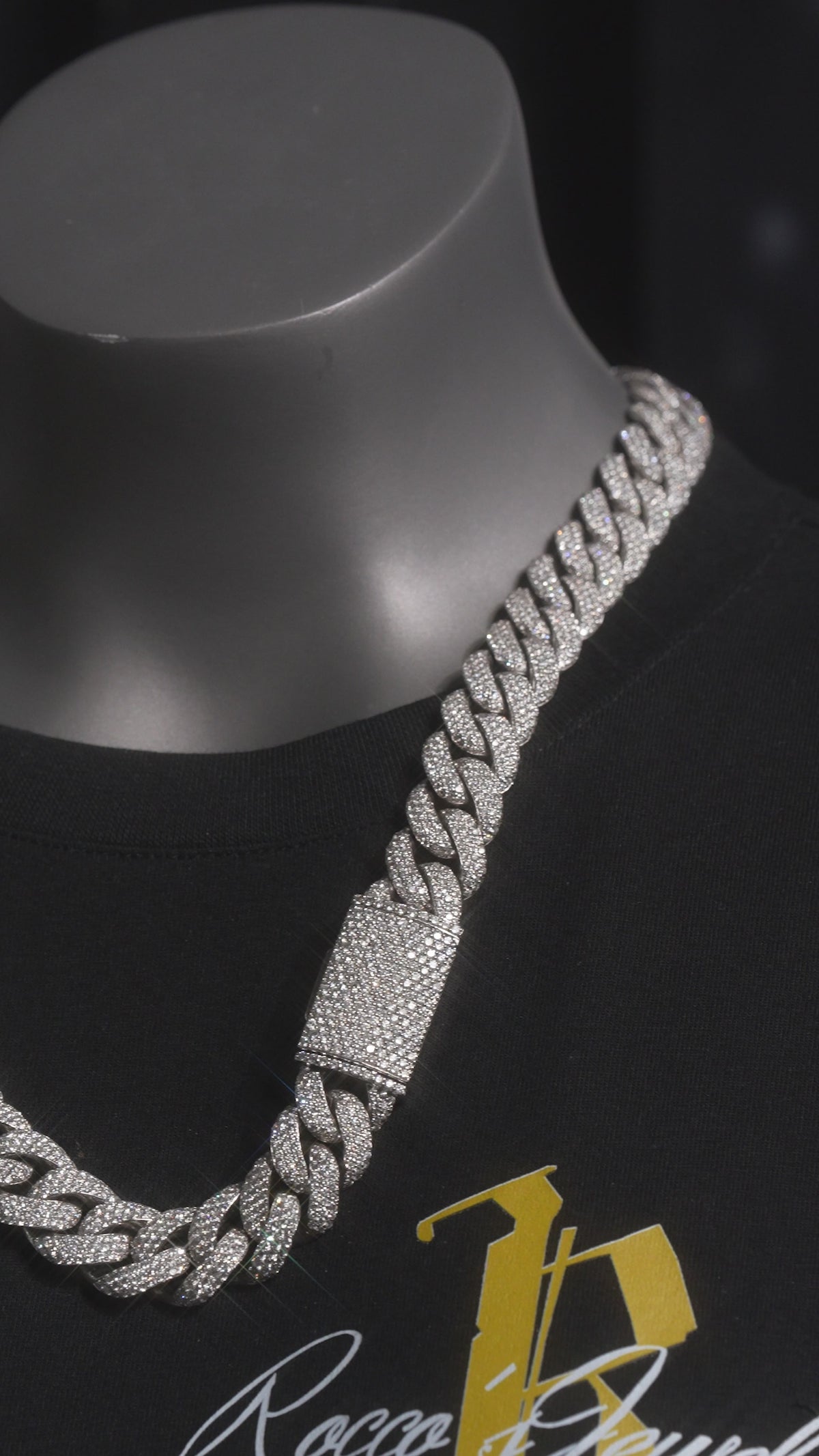 Pavé Diamond Miami Cuban Link