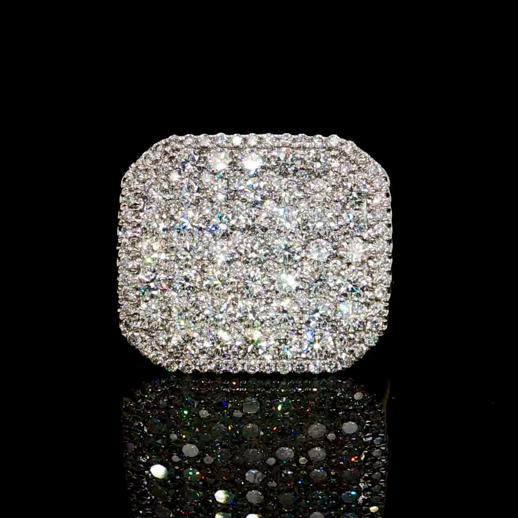 Diamond Pavé Ring in White Gold