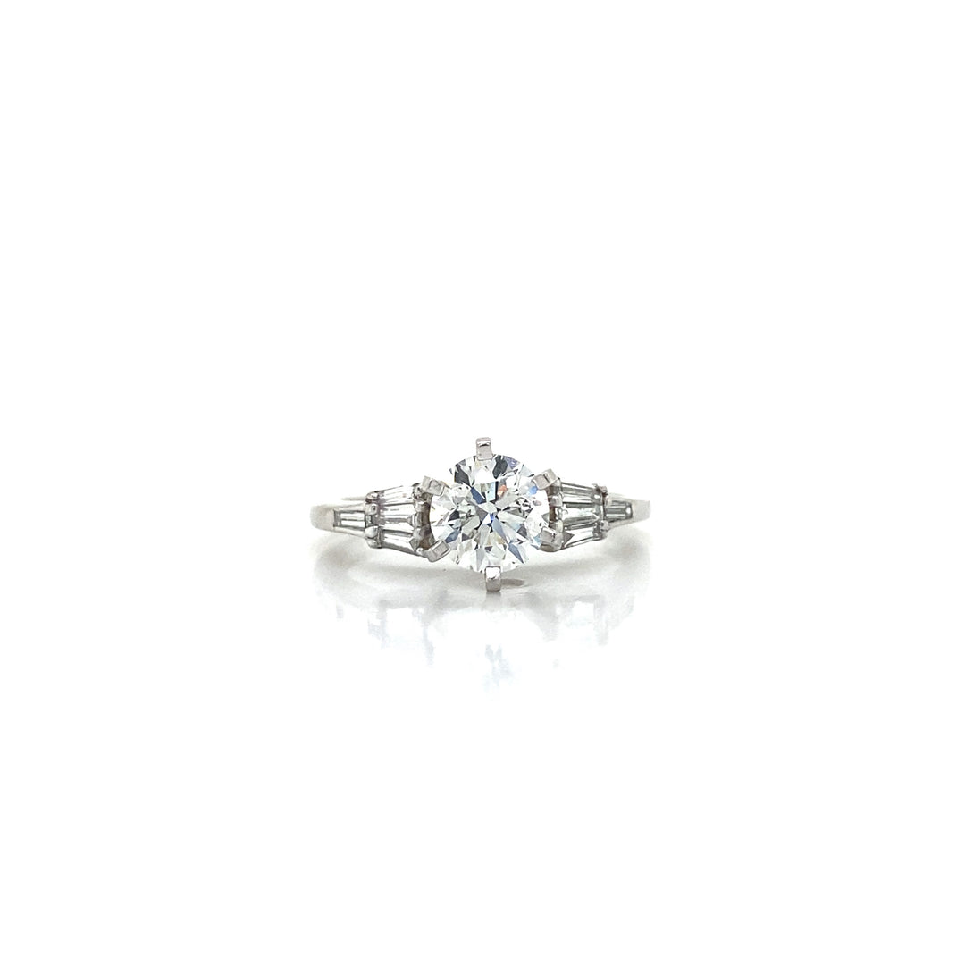 Round Brilliant and Baguette Diamond Ring