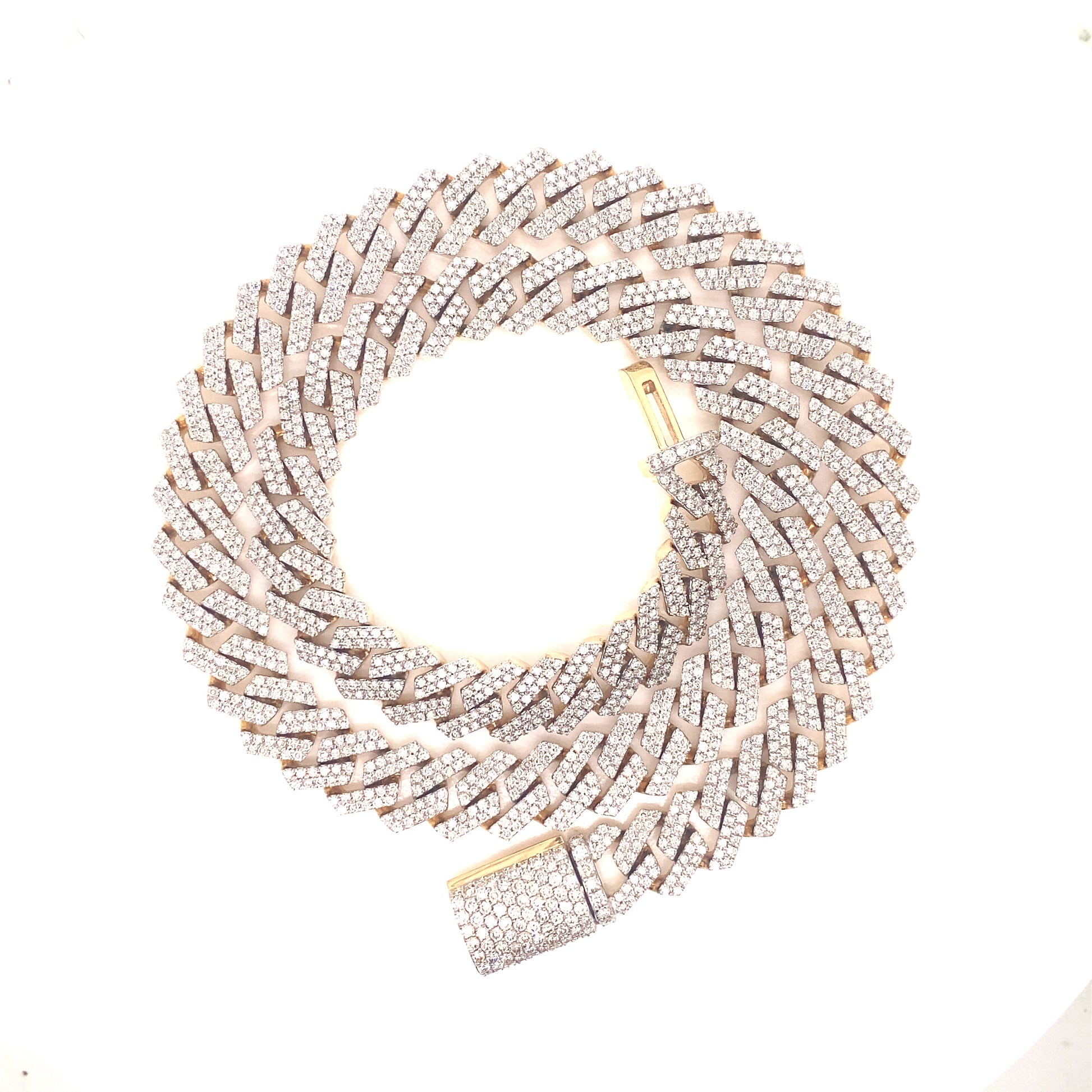 Elegant Mens Diamond Cuban Link Chain in 14k Gold