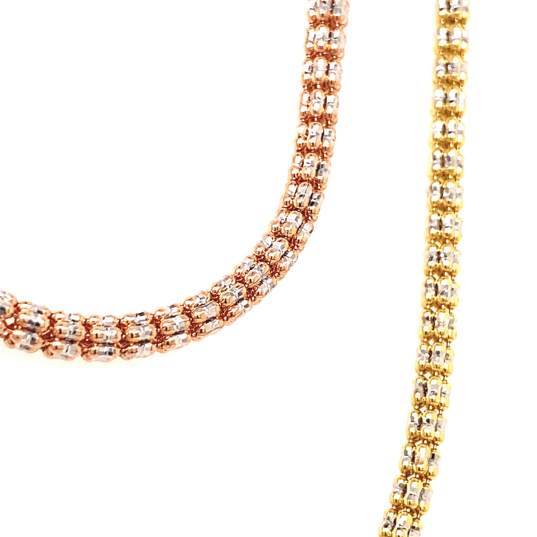 A closer look at our rose and yellow gold ice chains, that are also available in white gold. 