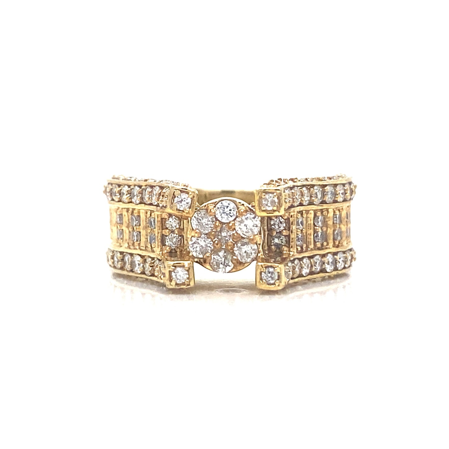 Circular Tower Diamond Ring