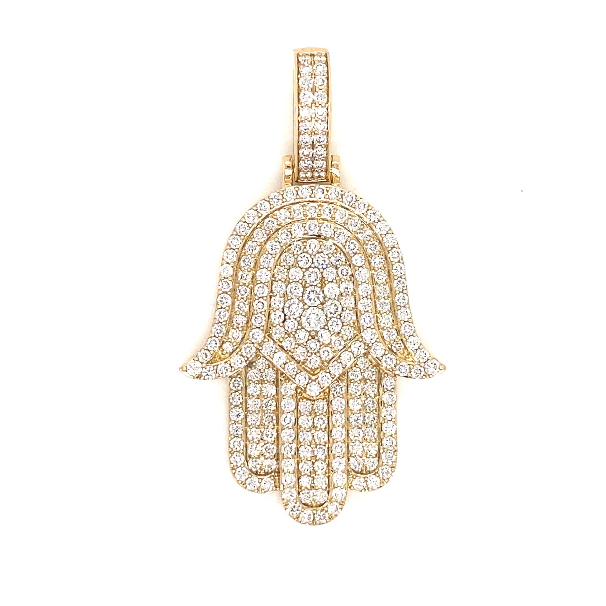 White diamond stones made in a round-cut form and placed on yellow gold hamsa shaped pendant. 