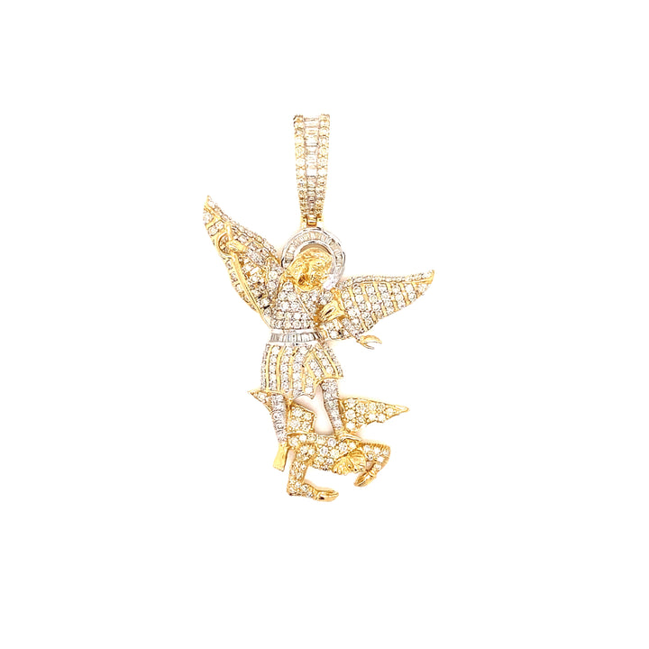 Saint Michael with wings and dog in yellow gold and diamonds. 